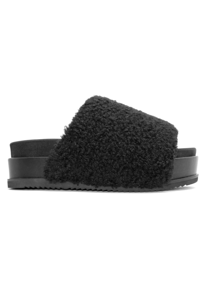 ROAM Fuzzy Magic Moon Bootie Cement Faux Shearling